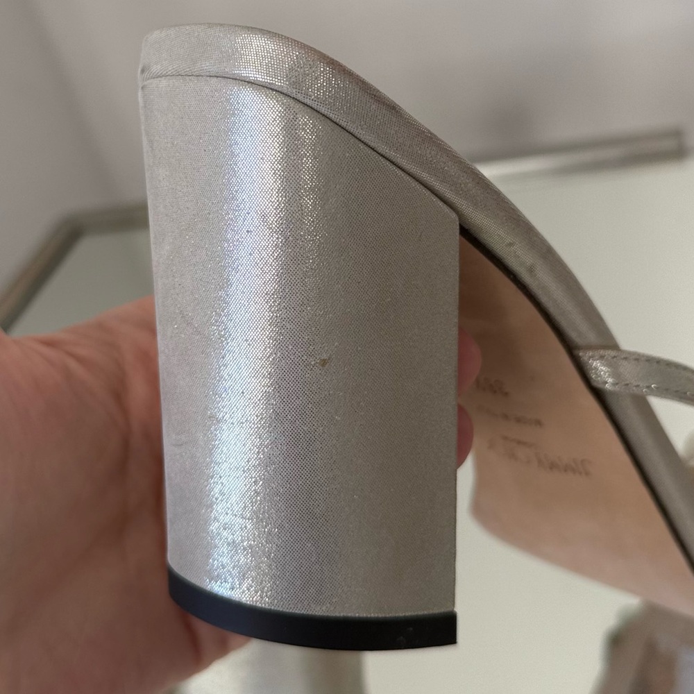 New JIMMY CHOO Amara Metallic Pearly Two-Band Sandals 38.5 $975 - Picture 13 of 16